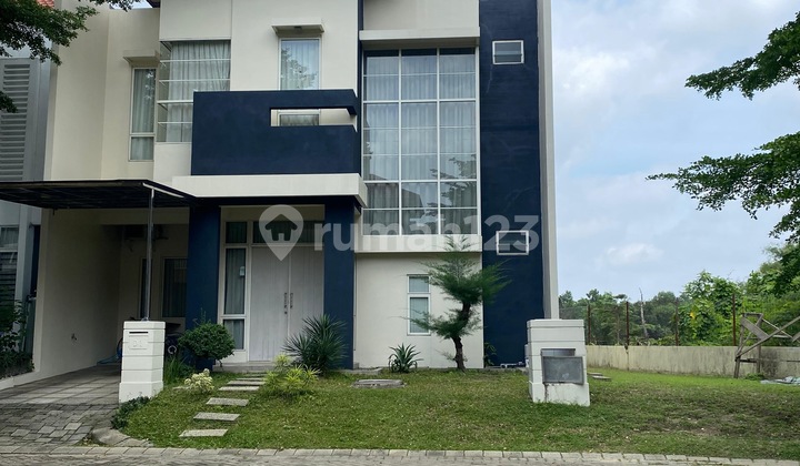 Dijual Rumah 2 Lantai Nirvana Residence - Posisi Hook