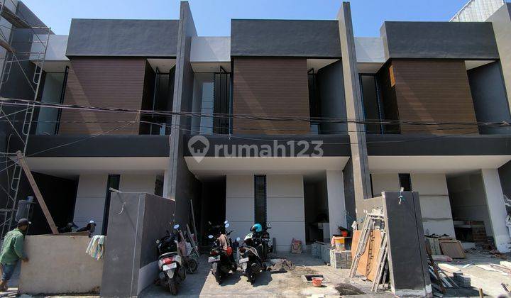 Rumah Kutisari Indah Langkah Row 4 Mobil Dekat Univ Petra Uph  1