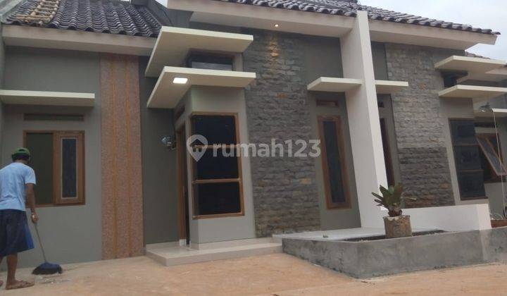 Rumah Modern Minimalis Akses Stasiun Depok