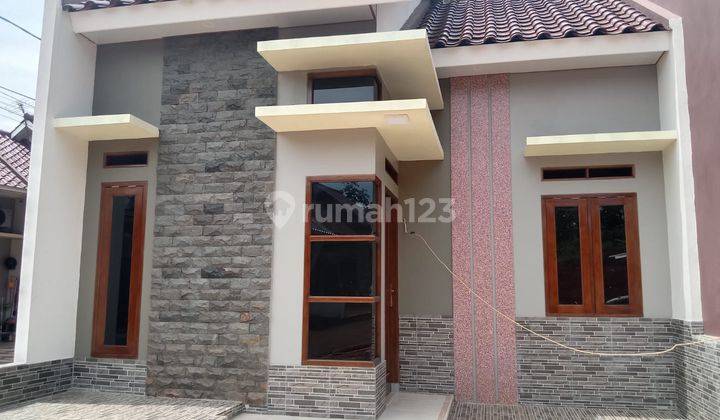 Rumah Baru Semi Furnished Akses Stasiun