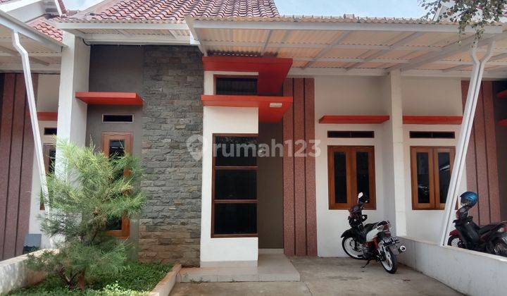Rumah Di Kawasan Berkembang Dekat Stasiun 8