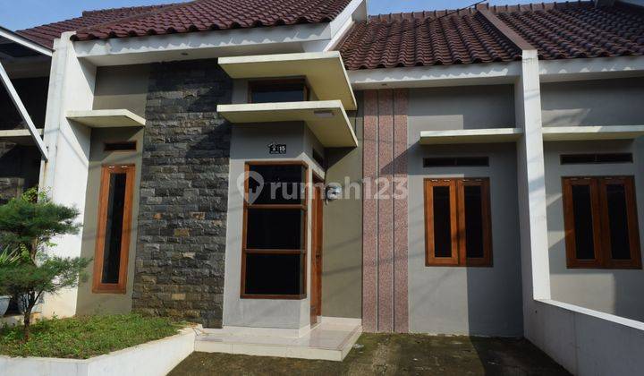Rumah Ready Stock Harga Terjangkau Akses Stasiun 8