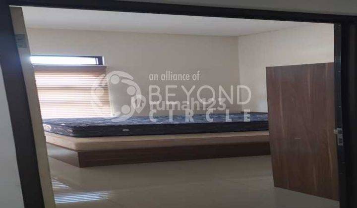 Disewakan Rumah Nyaman Bagus di Ciwaruga, Bnadung 5
