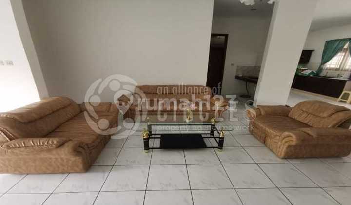 Disewakan Rumah Nyaman Luas di Komplek Nusa Hijau, Bandung 7