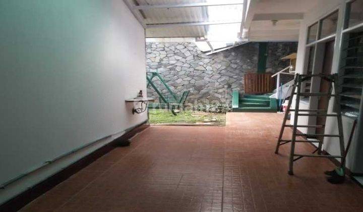 Rumah Dengan Taman Cocok Untuk Melepas Lelah di Cibogo, Bandung 3