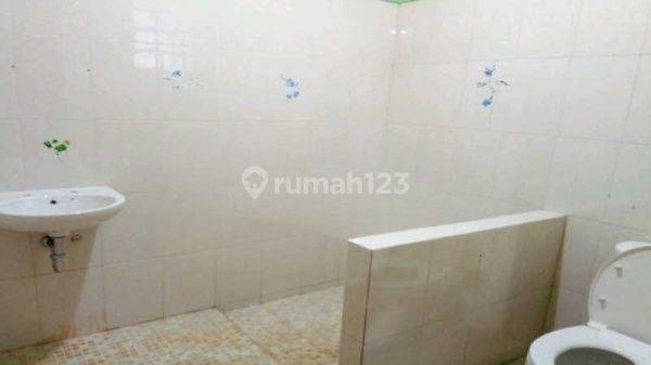 Jual Rumah di Kembar Bandung 4 Kamar Tidur SHM 2