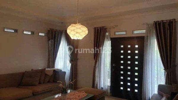 RUmah 2 lantai Interior Mewah di Regol Bandung 1