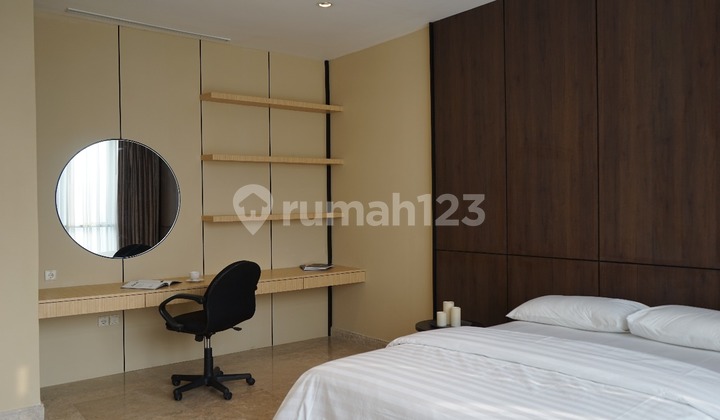 Dijual Oakwood Residence Mega Kuningan 1 Unit dijadikan 2 Unit 2BR (Harga adalah Harga Total)