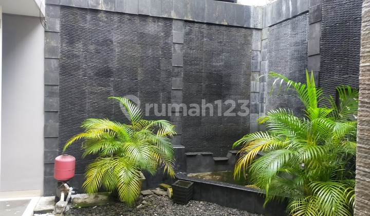 Rumah mewah grand Kawanua disewakan  3