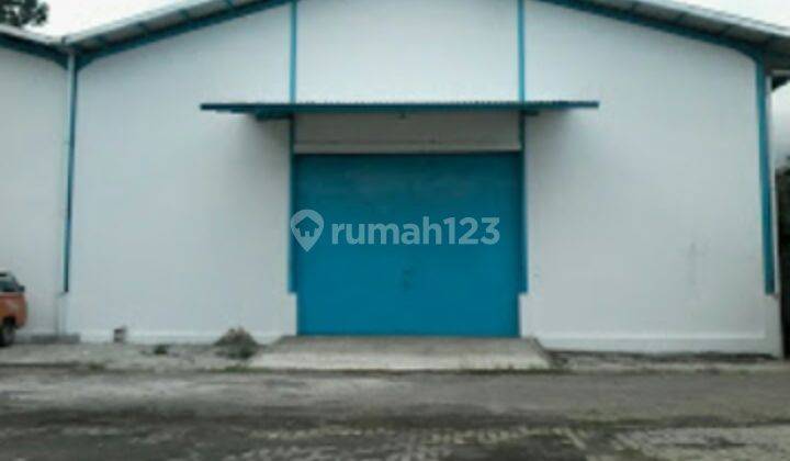 Gudang 850m2 di maumbi disewakan  1