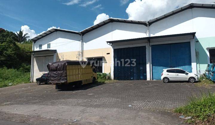 Gudang kota Manado disewakan  3