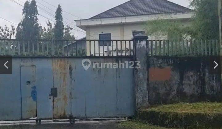 Gudang kota Manado di jl raya manado bitung kairagi  5