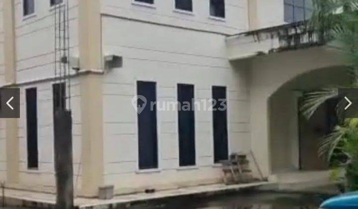 Gudang kota Manado di jl raya manado bitung kairagi  6