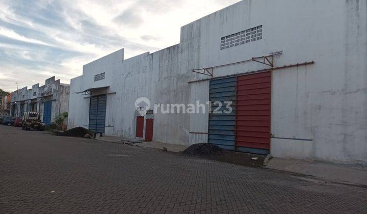 Gudang 500m2 di jl raya Manado Bitung maumbi 6