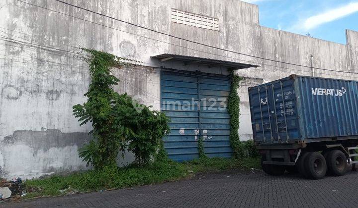 Gudang 500m2 di jl raya Manado Bitung maumbi 10