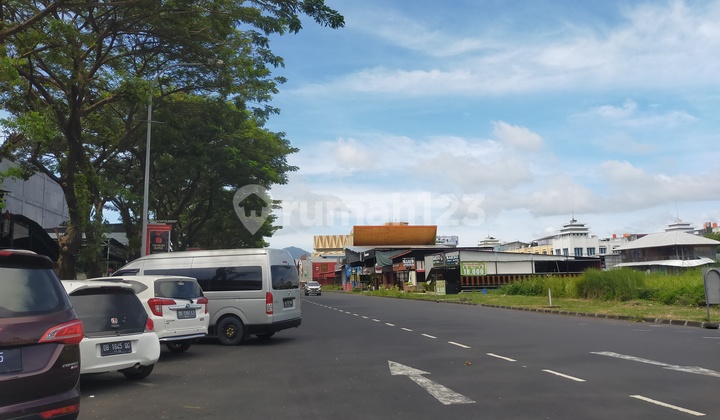 Tanah 1000m2~2000m2 di kompleks Mega mas harga miring  5