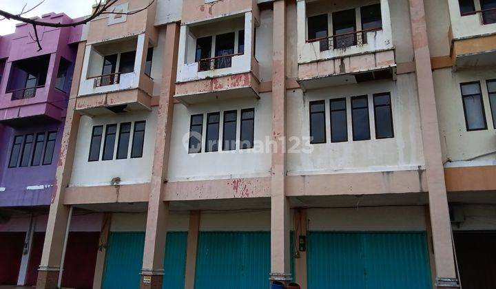 Ruko 10x20 3 lt kompleks mantos hadap laut disewakan  4