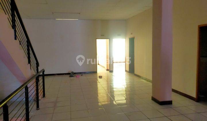Ruko 10x22 3 lt di komplek Marina plaza disewakan  5