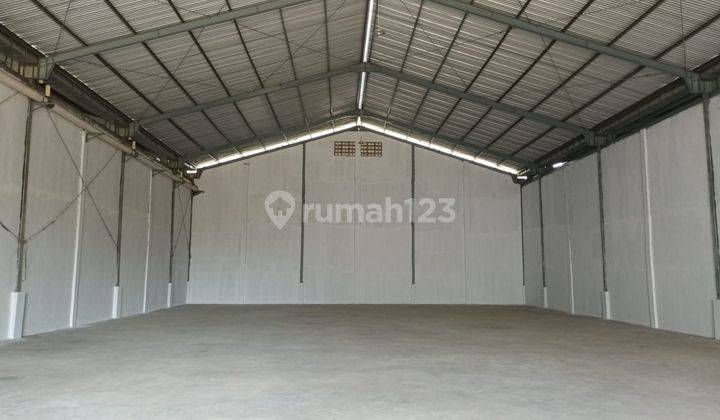 Disewakan Gudang 200 Dan 250m2 Cocok Buat Distributor Ekspedisi  2