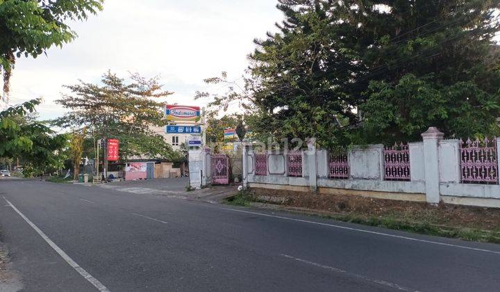 Tanah 600m2 dan bangunan samping indomaret hotel Luwansa pumorou  1