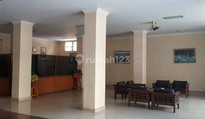 Hotel di jl Sudirman harga miring di area kuliner dan wisata  2