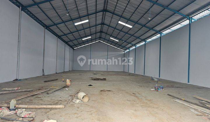 Disewakan gudang 630m2  jl raya manado bitung dekat play over  2