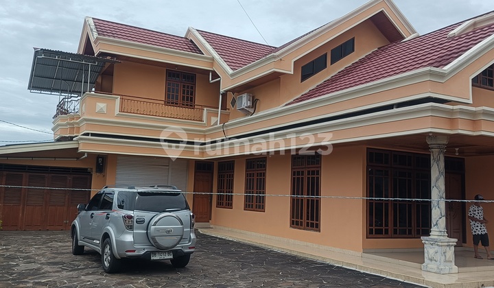 Rent Winangun House Fully Furnished Suitable for Office and Living 2
