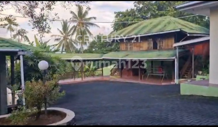 Large Spacious House Suitable for Tourism Business in Malalayang, Manado 9545