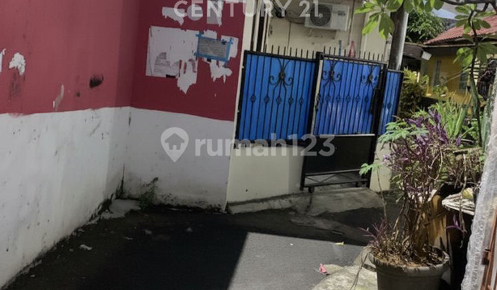 Rumah Studio Lokasi Strategis di Samping Tol Cempaka Putih R2303 2