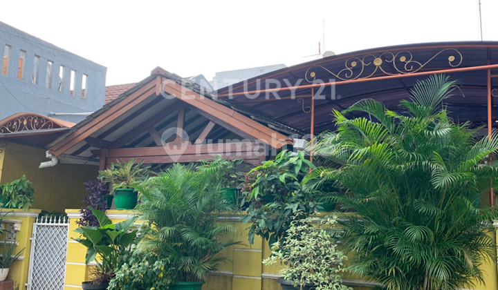 Rumah Posisi Hoek Dalam Komplek di Taman Narogong Bekasi S8814 Rumah Posisi Hoek Dalam Komplek di Taman Narogong Bekasi S8814