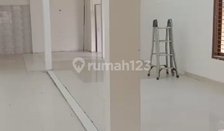 Ruko Luas Cocok Untuk Usaha Lokasi Strategis Dipinggir Jalan Raya Di Sumur Batu Jakarta Pusat 1