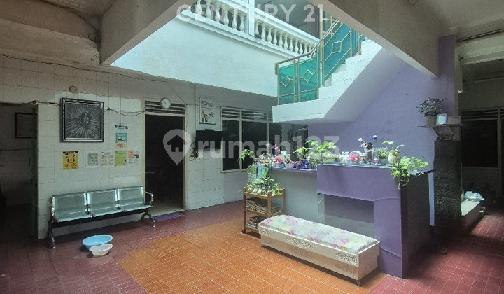 For Quick Sale: House with Business Potential for Clinic, 14-Room Rental Unit S9557 2