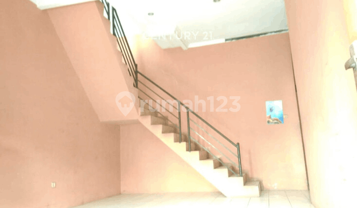 Rumah Tinggal 2 Lantai Posisi Hook Di Kayu Putih R781 1