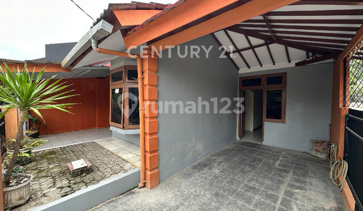 1-Story Ready-to-Occupy House Near Unpam Campus in Pamulang R2356 1