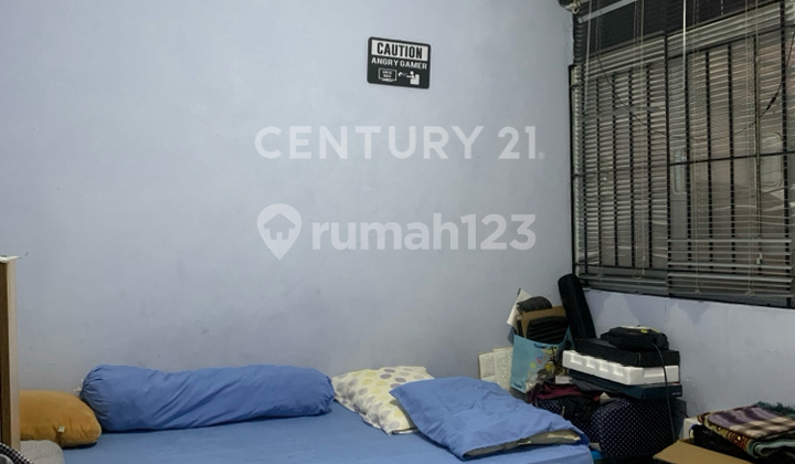 Classic One Gate House in Timah Cimanggis Depok Complex S8635