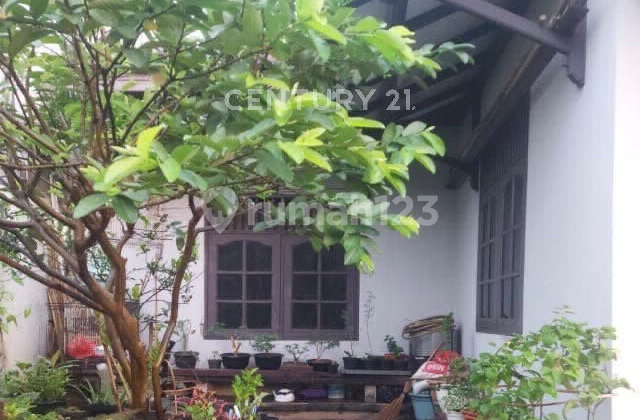 Rumah Lokasi Pinggir Jalan Raya di Jakarta Selatan S9115 2
