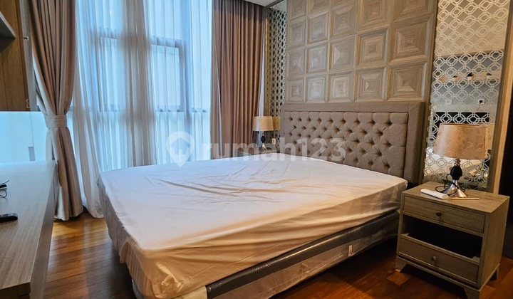 3 BR Casa Grande Apartment Phase II Bella Tower Lantai Rendah 3 BR Casa Grande Apartment Phase II Bella Tower Lantai Rendah