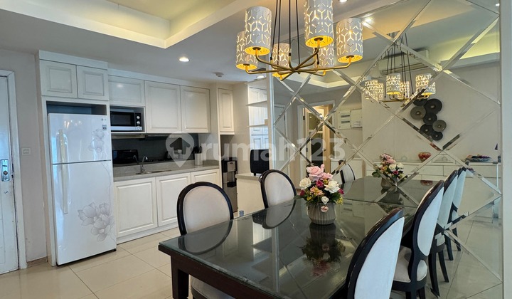 3 BR Casa Grande Apartment Kuningan Middle Floor Good Furnished 2