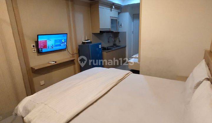 Apartemen Studio Bulanan Grand Kamala Lagoon, Bekasi 2