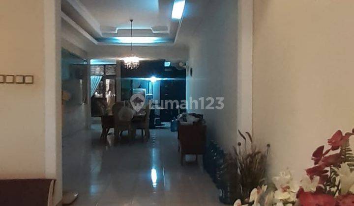 Dijual Rumah Mewah Dan Strategis di Kramat, Jakarta Pusat 2