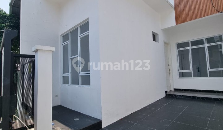 Di Jual Rumah Baru dan Bagus Siap Huni di Harapan Indah Di Jual Rumah Baru dan Bagus Siap Huni di Harapan Indah