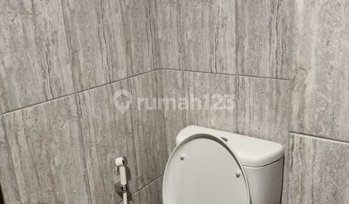 Disewakan Apartemen Semi Furnished Cleon Park Jakarta Garden City Cakung Jakarta Timur 2