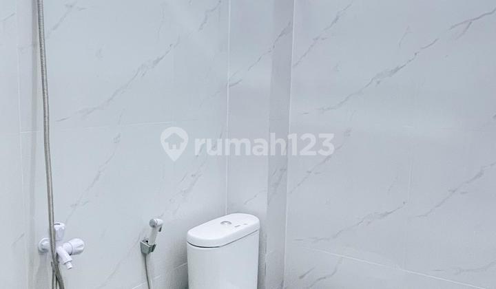 Dijual Rumah Cantik Strategis Siap Huni 2½ lantai di PUP Bekasi 2