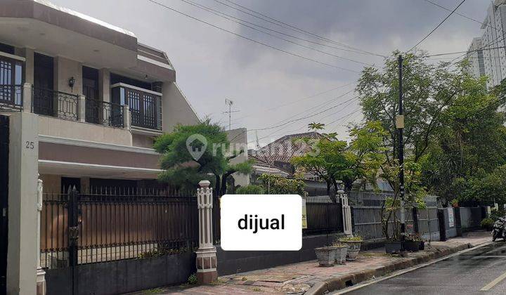 Dijual Rumah Mewah Dan Strategis di Kramat, Jakarta Pusat 1