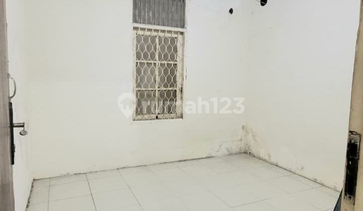 For Rent: Comfortable &amp; Ready-to-Occupy House in Harapan Indah 1 - Bekasi, Land Area 90 m², Full Single-Story Building Area. 2