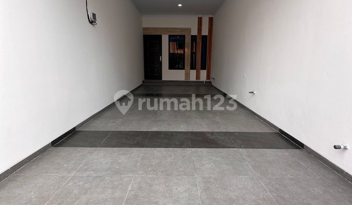  DIJUAL Unit Eksklusif - Hanya 4 Unit! RUMAH 3 LANTAI - TANJUNG DUREN, JAKARTA BARAT