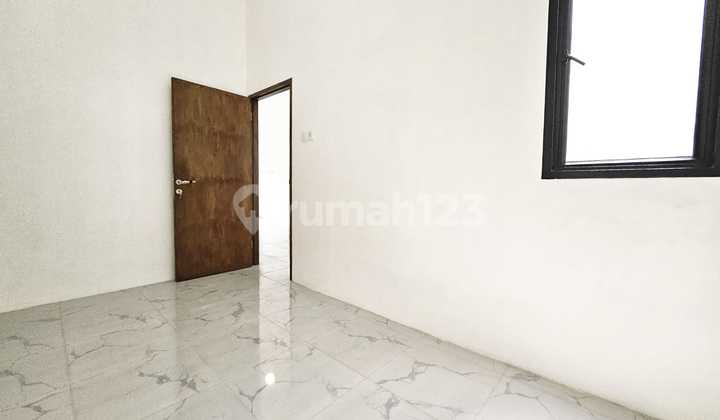 Dijual Rumah Sektor 5 - Pondok Ungu Permai, Bekasi Blok E ✨ Rumah Modern Minimalis - 2 Lantai Unit Siap Huni, Posisi Strategis & Bebas Banjir!