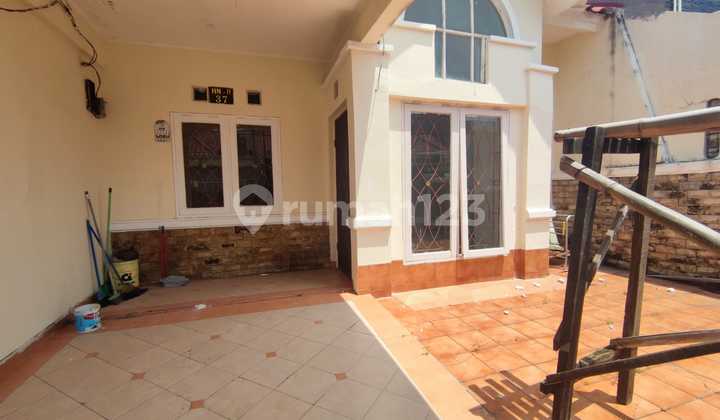 Di Jual Rumah Bagus Siap Huni di Cluster Taman Sari Harapan Indah Bekasi