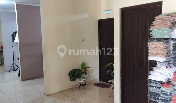 FOR SALE Hook House in Aralia Cluster, Harapan Indah 2 Housing Estate