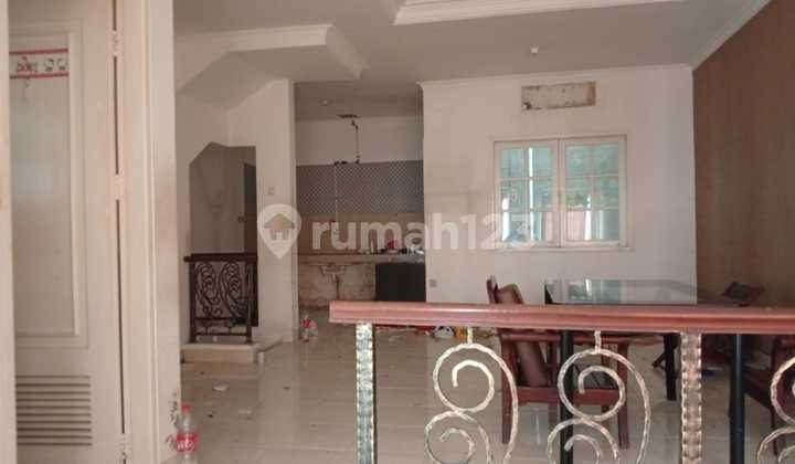 Dijual murah Rumah 3 lt di Gading Grande Kelapa Gading